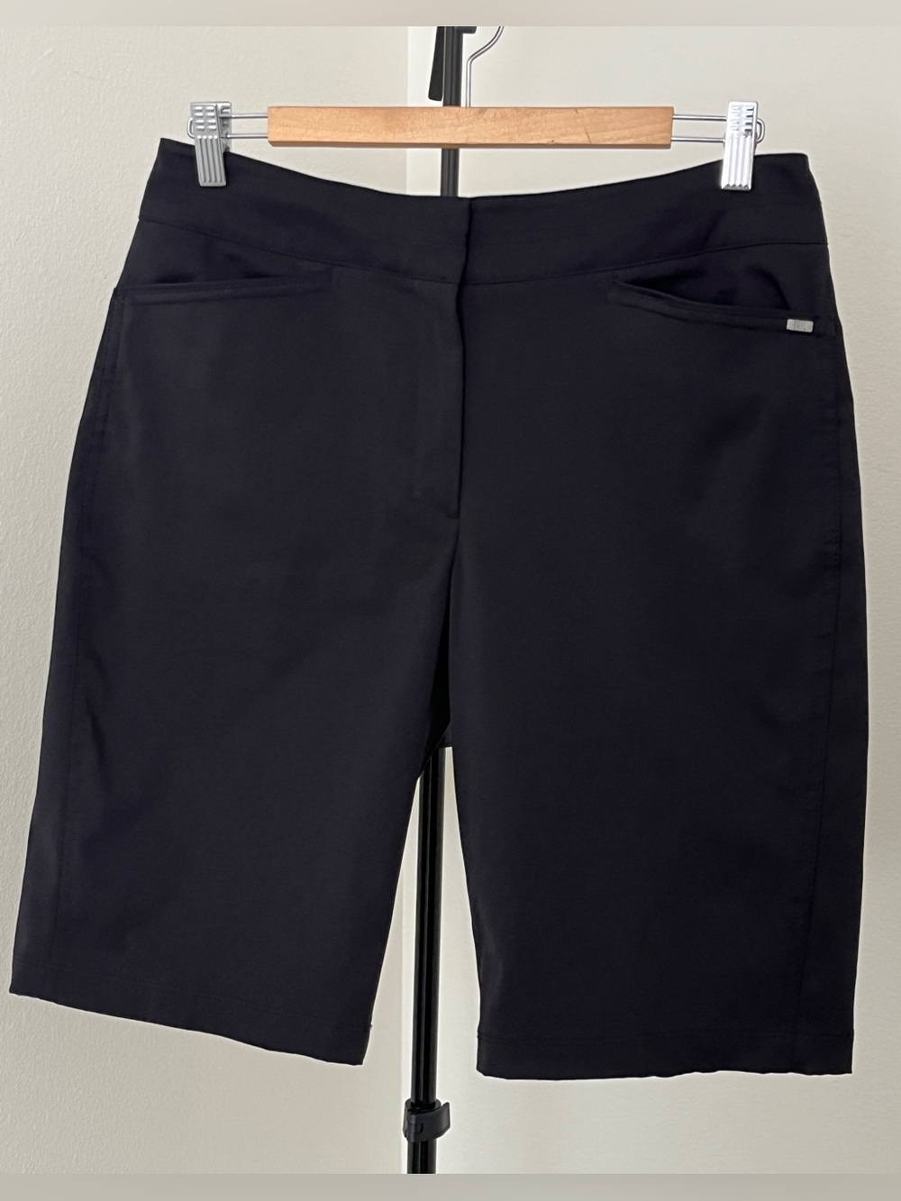 🏌️ Tail Women's Classic Black Performance Golf Shorts | Size 8 + Stretch